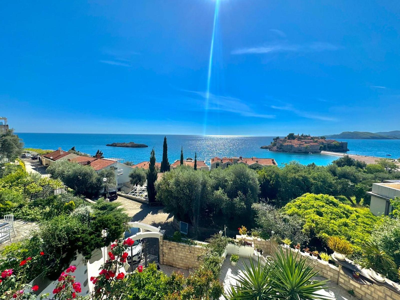 Sun Rose Apartments Sveti Stefan Ilha Sveti Stefan Exterior foto